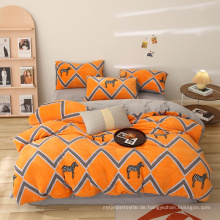Bettbezug für Bettwäsche aus Samtstoff in Orange mit Zebradruck